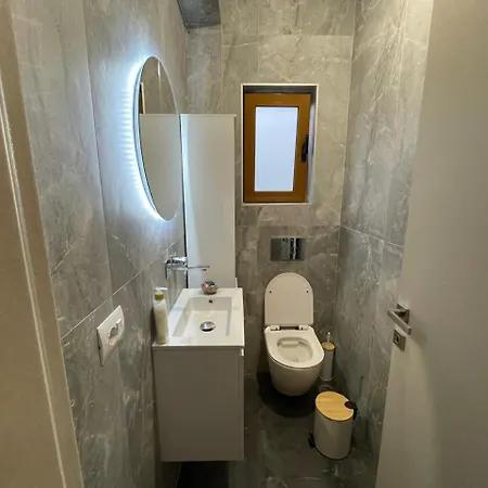 Andrea Apartament